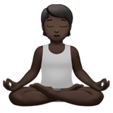 personne dans la posture du lotus : peau foncée