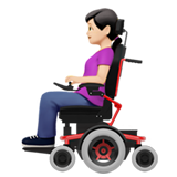 femme en fauteuil motorisé : peau claire