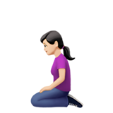 femme à genoux : peau claire