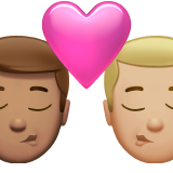 bisou : homme, homme, peau légèrement mate et peau moyennement claire