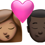 bisou : femme, homme, peau légèrement mate et peau foncée