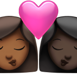 bisou : femme, femme, peau mate et peau foncée