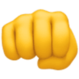 Poing de face - Facebook