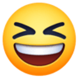 Visage souriant avec yeux plissés - Facebook