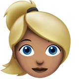 femme blonde : peau légèrement mate