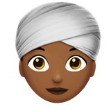 femme en turban : peau mate