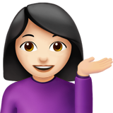 femme paume vers le haut : peau claire