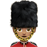 garde femme : peau légèrement mate