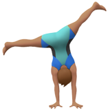 homme faisant la roue : peau légèrement mate