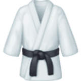 Tenue d’arts martiaux - Facebook